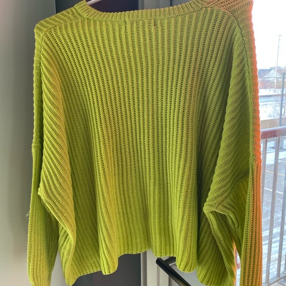 Sweater(Neon Green) - Picture 3 of 3